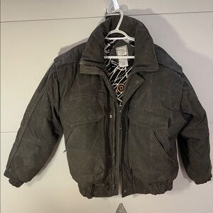 Men’s Lg down jacket. Good used condition. Very warm.